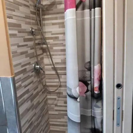 1 Camera Con Cucina Vicino Centro Città Apartamento Parma